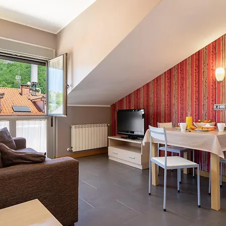 Apts Cueto 4b Atico 2 Adultos Apartment Onís